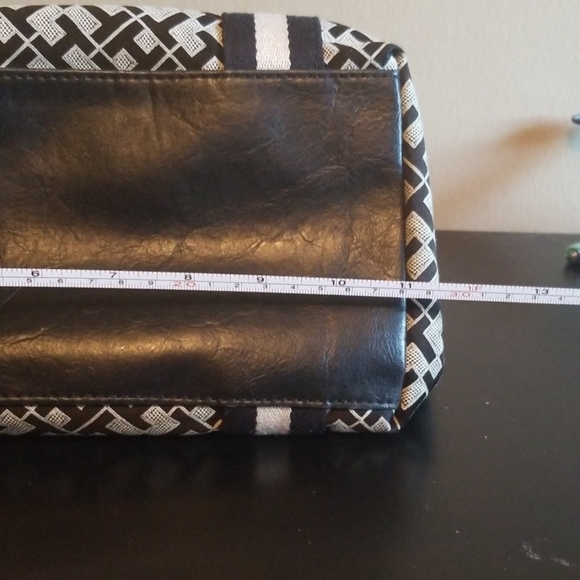 Tommy Hilfiger Purse - Picture 6 of 7